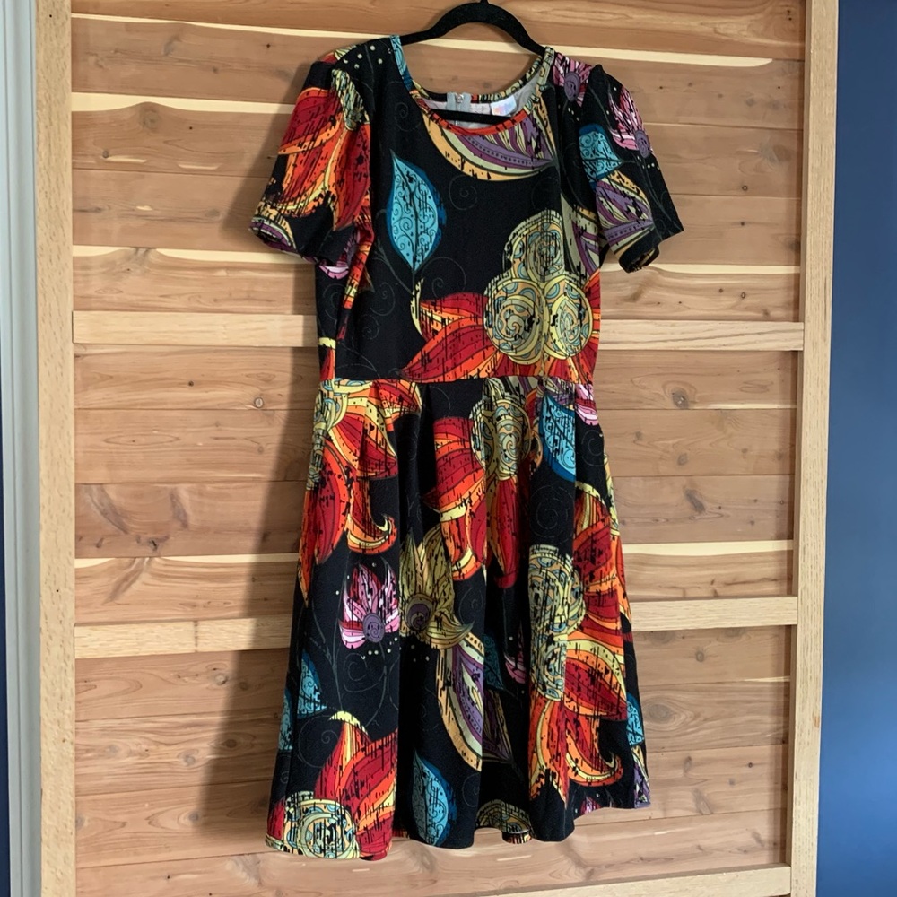 Lularoe Amelia 2XL swirls abstract unicorn